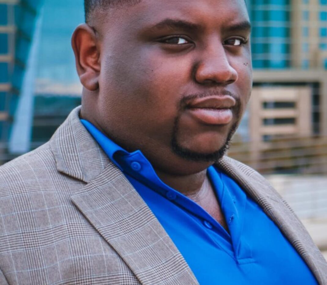 img-board-memeber-ceo-dj-Robbie-Alexander